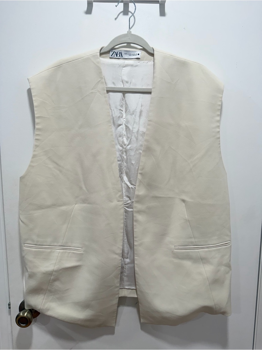 ZARA Cream Sleeveless Blazer Vest - Minimalist Open Front